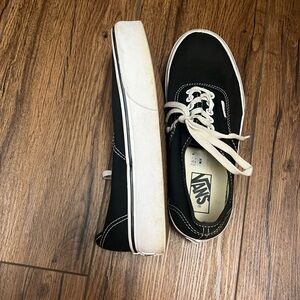 Black platform Vans size 8